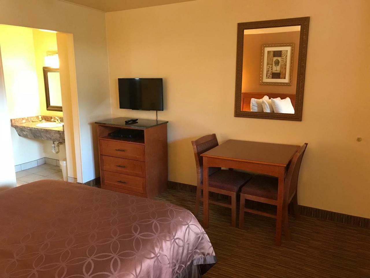 Frontier 2* Glenwood Springs